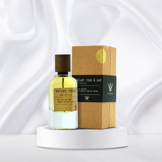 عطر فيلفيت روز آند عود أو دو بارفان 50 مل